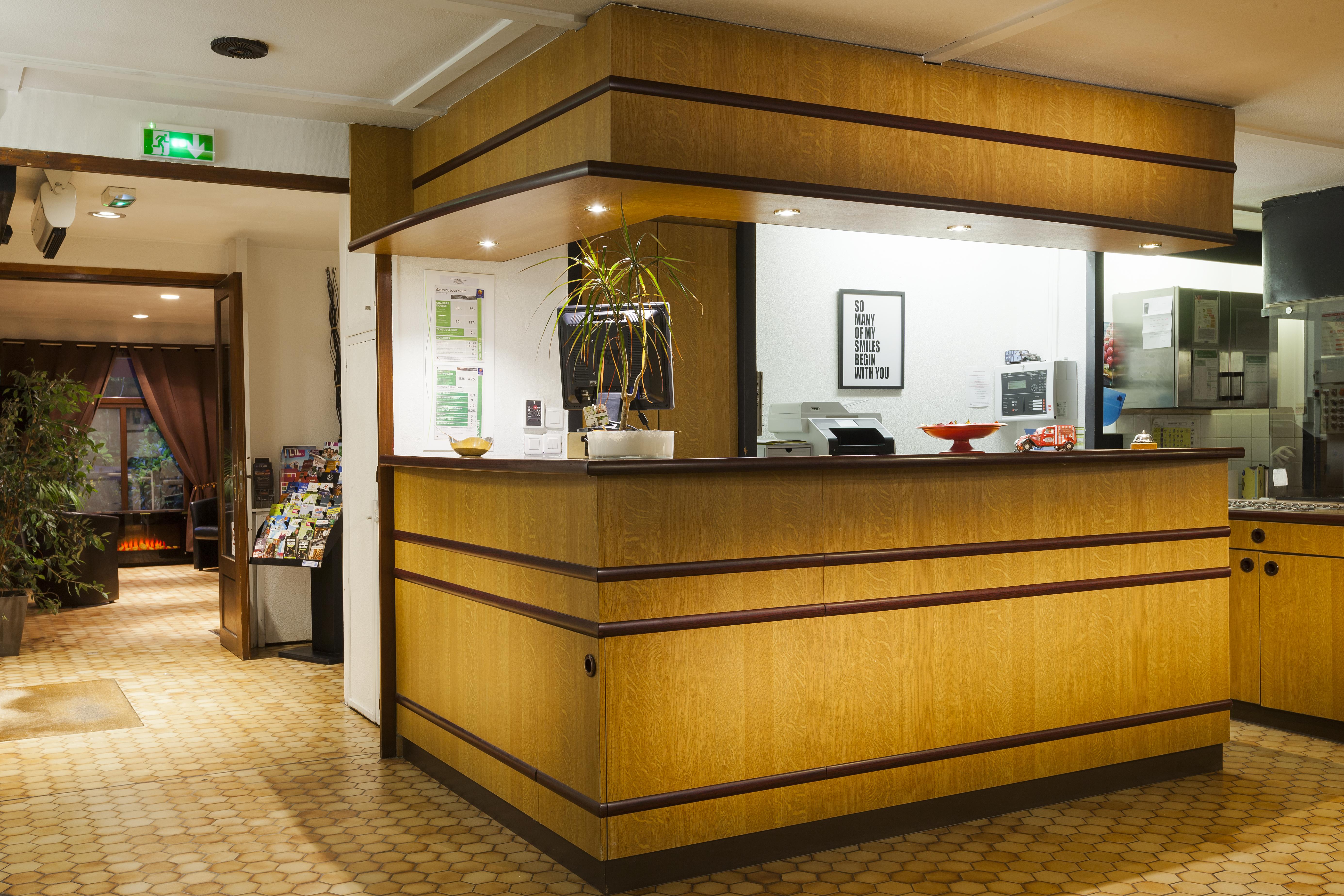 Comfort Hotel Lens - Noyelles Godault Exterior photo